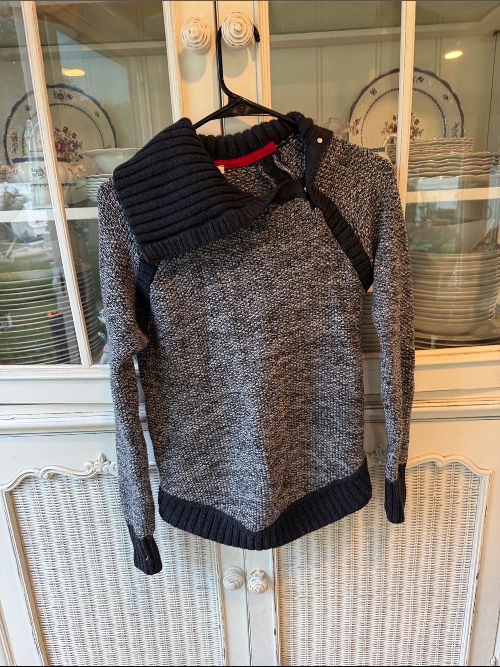 lululemon athletica Charcoal & Black Knit Cowl Pullover
